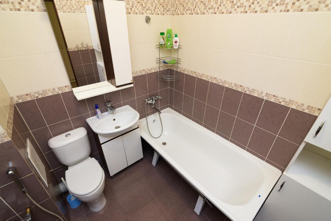 Квартира В Самом Центре Столицы Казахстана Apartman Asztana Kültér fotó