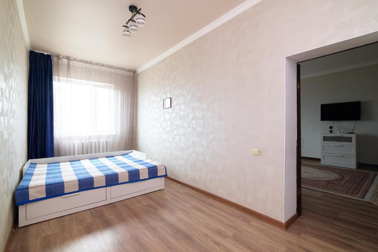Квартира В Самом Центре Столицы Казахстана Apartman Asztana Kültér fotó